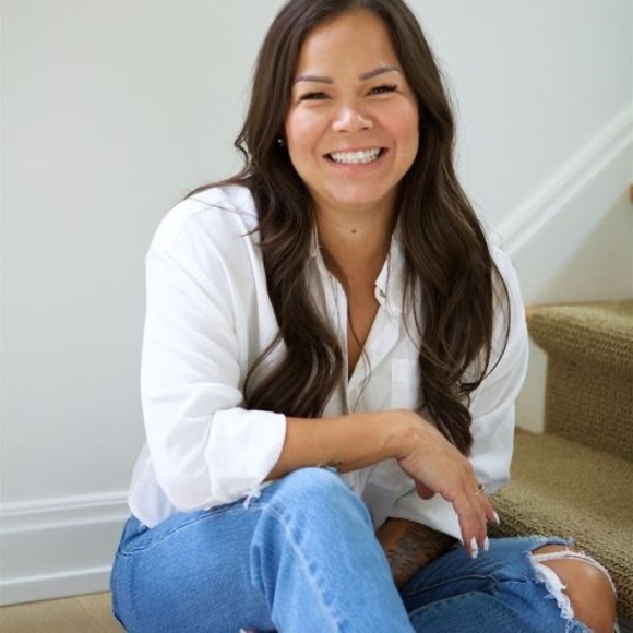 Meet your Posher, Jessica - Picture 1 of 1